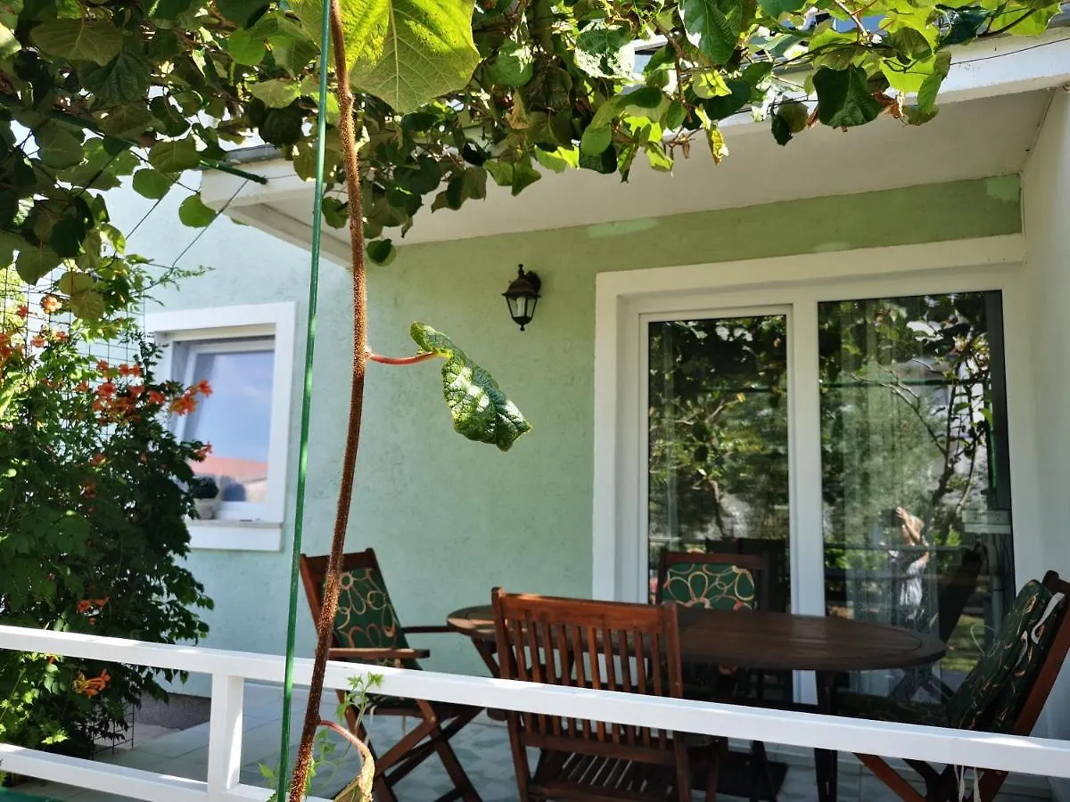 Chillout Apartments With Pool Patricia  Fažana