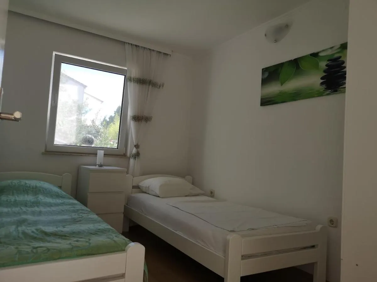 Chillout Apartments With Pool Patricia