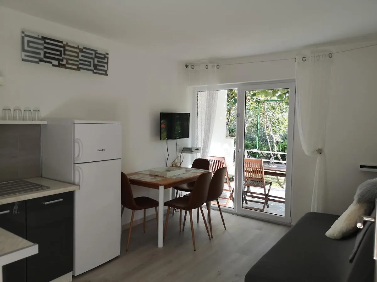 Chillout Apartments With Pool Patricia Kroatien