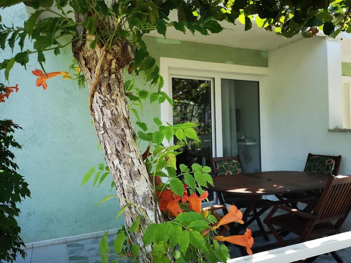 Chillout Apartments With Pool Patricia Fažana